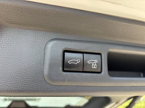 Used 2026 Toyota Sequoia Platinum AWD/4WD image 7