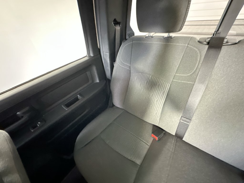 Used 2024 RAM 2500 Tradesman w/ Chrome Appearance Group AWD/4WD image 12