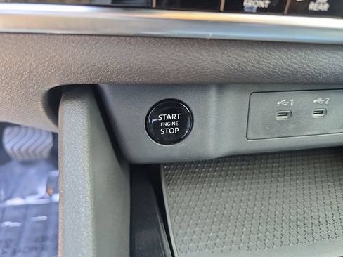 Used 2024 Nissan Rogue SV FWD image 24