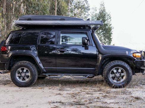 Used 2007 Toyota FJ Cruiser 4WD w/ TRD Special Edition image 9