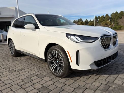 New 2026 BMW X3 xDrive30 w/ Premium Package image 7