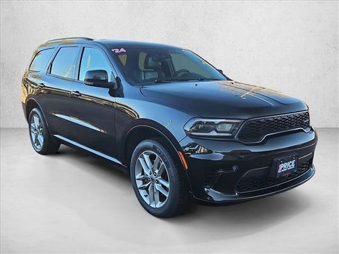 Used 2024 Dodge Durango GT image 3