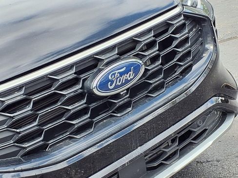Used 2024 Ford Escape ST-Line Elite AWD/4WD image 12