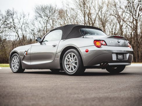 Used 2004 BMW Z4 2.5i image 22