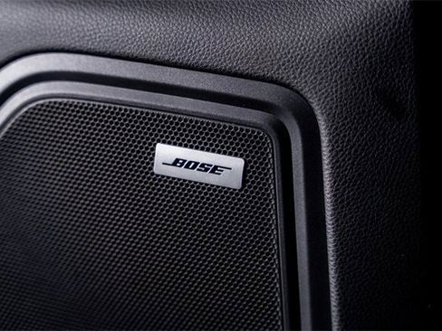 Used 2022 Porsche Macan S w/ Premium Package Plus image 40