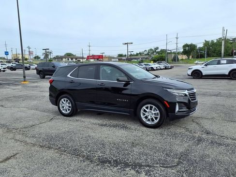 Used 2024 Chevrolet Equinox LT FWD image 9