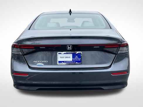 Used 2025 Honda Accord SE image 5
