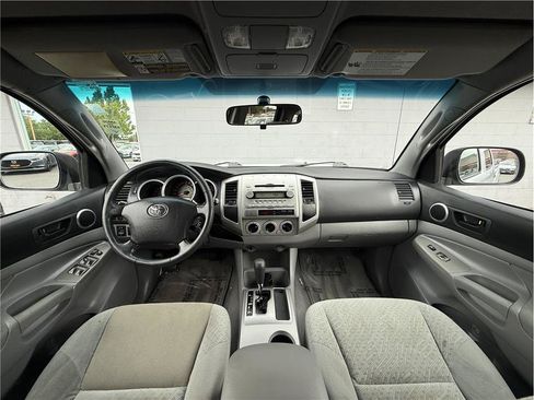 Used 2007 Toyota Tacoma PreRunner w/ SR5 Pkg #2 RWD image 14