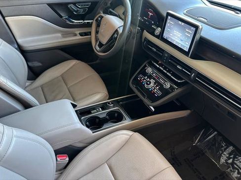 Used 2021 Lincoln Corsair Reserve w/ Equipment Group 201A image 15