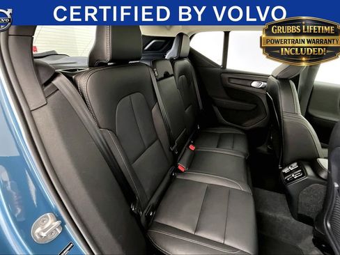 Certified 2025 Volvo XC40 B5 Core AWD/4WD image 33