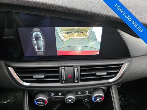 Used 2026 Alfa Romeo Giulia w/ Driving Assist Package RWD image 21