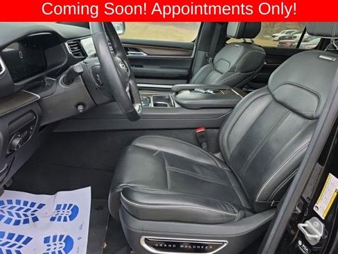Used 2022 Jeep Grand Wagoneer Series II AWD/4WD image 3
