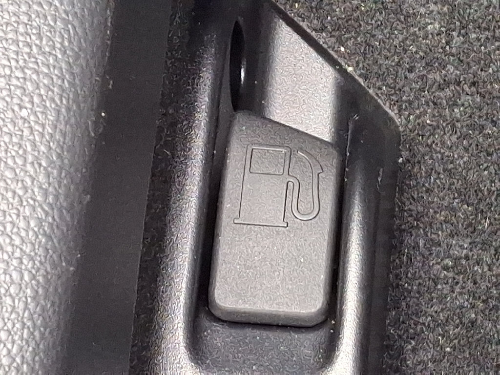 Used 2027 Toyota Corolla SE FWD image 26