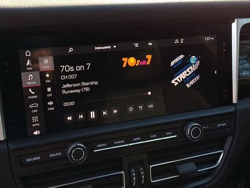 Used 2021 Porsche Macan S image 22