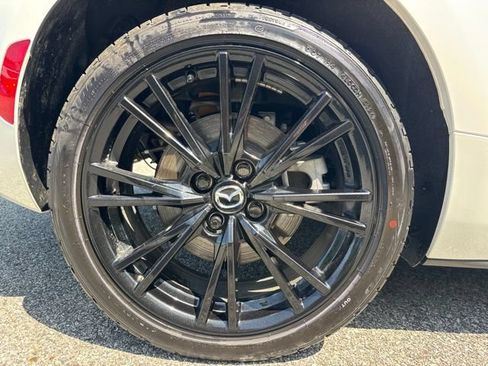 Used 2025 MAZDA MX-5 Miata Club RWD image 9