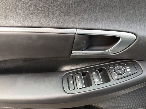 Certified 2023 Hyundai Sonata SEL w/ Preferred Accessory Package image 8