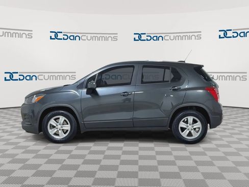 Used 2019 Chevrolet Trax LS FWD image 5
