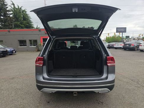 Used 2018 Volkswagen Atlas SEL FWD image 11