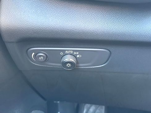 Used 2023 Buick Envision Essence w/ Sport Touring Package image 18