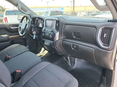 Used 2020 Chevrolet Silverado 1500 LT image 19
