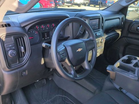 Used 2020 Chevrolet Silverado 1500 Custom w/ Custom Value Package image 10