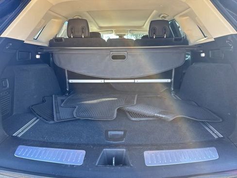 Used 2018 Cadillac XT5 Luxury w/ Driver Awareness Package image 13