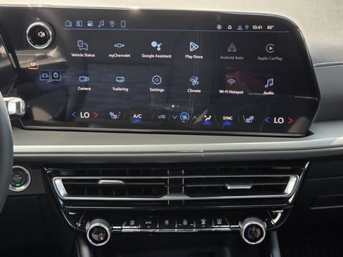 New 2026 Chevrolet Traverse LT w/ Midnight/Sport Edition FWD image 9