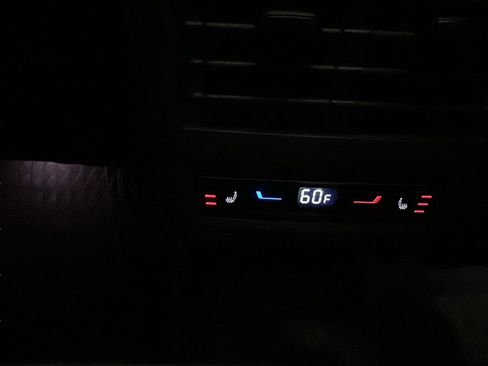 Used 2024 Volkswagen Golf R image 24