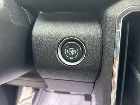 Used 2024 GMC Acadia Elevation w/ Luxury Package image 13