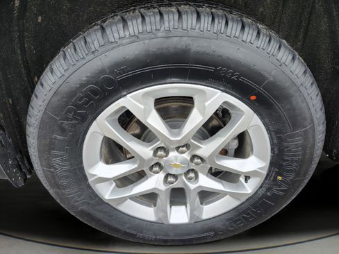 Used 2018 Chevrolet Traverse LT image 33