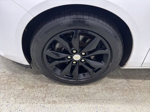 Used 2019 Chevrolet Impala LT image 8