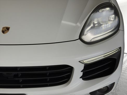 Used 2016 Porsche Cayenne S AWD/4WD image 11