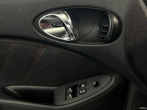 Used 2020 Nissan 370Z Coupe RWD image 13
