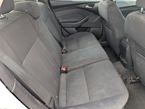 Used 2015 Ford Focus SE image 34
