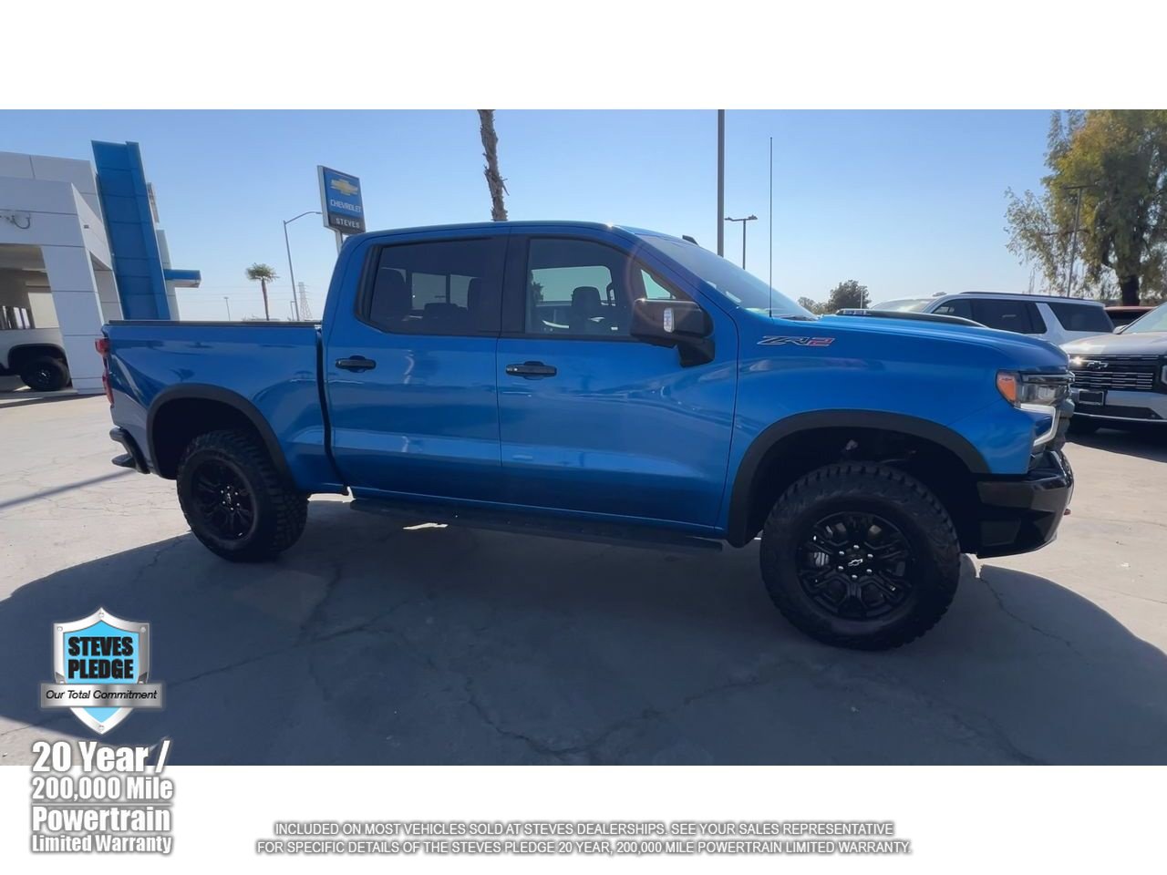 Used 2022 Chevrolet Silverado 1500 ZR2 w/ Technology Package AWD/4WD image 3