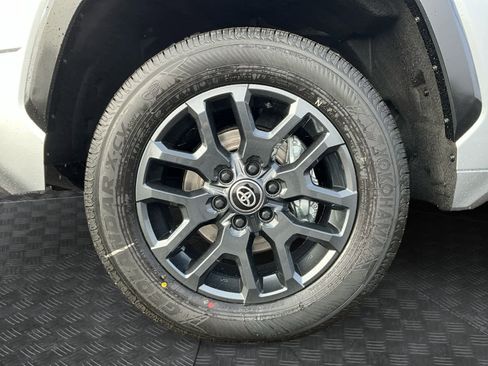 New 2026 Toyota Tundra Platinum image 14