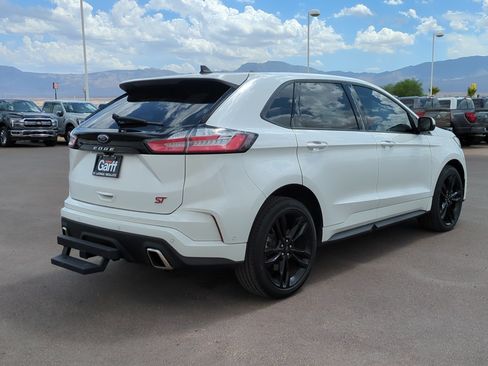 Used 2022 Ford Edge ST w/ Equipment Group 401A AWD/4WD image 6