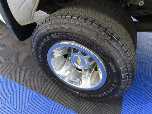 Used 2024 Chevrolet Silverado 3500 LT w/ Convenience Package image 7