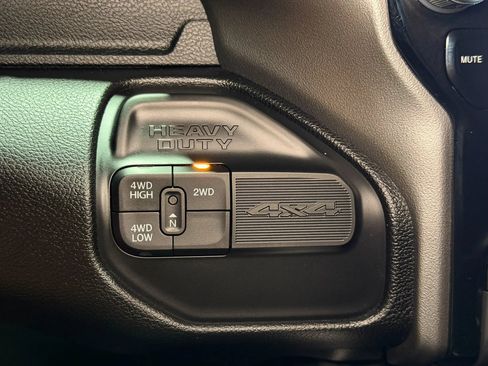 Used 2024 RAM 2500 Big Horn w/ Night Edition AWD/4WD image 26