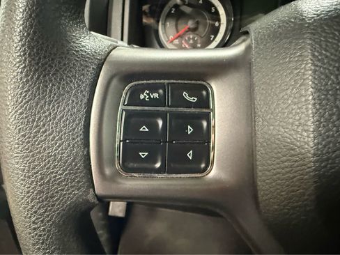 Used 2023 RAM 1500 Classic SLT AWD/4WD image 18