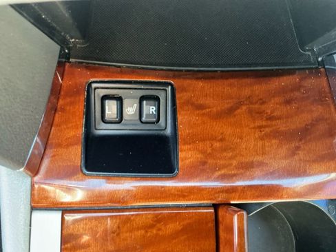 Used 2010 Toyota Camry XLE FWD image 22