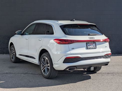 Certified 2025 Audi Q5 Premium Plus w/ Premium Plus AWD/4WD image 8