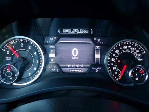 Used 2024 RAM 2500 Laramie image 17