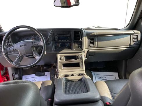 Used 2004 GMC Sierra 2500 SLT w/ Heavy-Duty Power Package AWD/4WD image 22