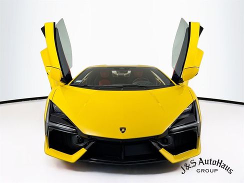 Used 2025 Lamborghini Revuelto AWD/4WD image 2