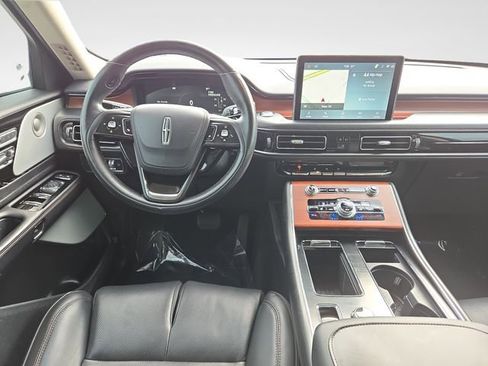 Used 2022 Lincoln Aviator Reserve w/ Equipment Group 201A AWD/4WD image 10