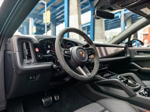 Certified 2025 Porsche Cayenne GTS image 4