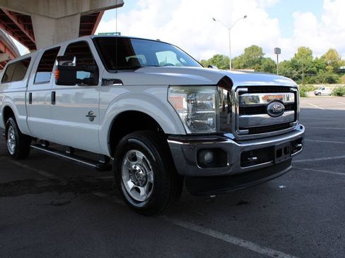 Used 2011 Ford F250 XLT w/ XLT Premium Pkg AWD/4WD image 4