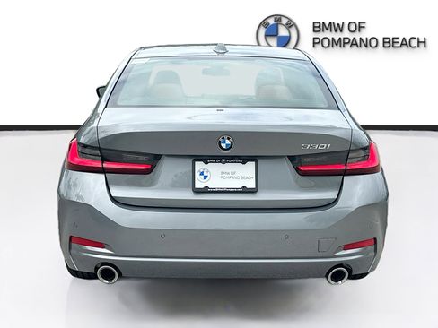 Used 2023 BMW 330i Sedan w/ Driving Assistance Package RWD image 6