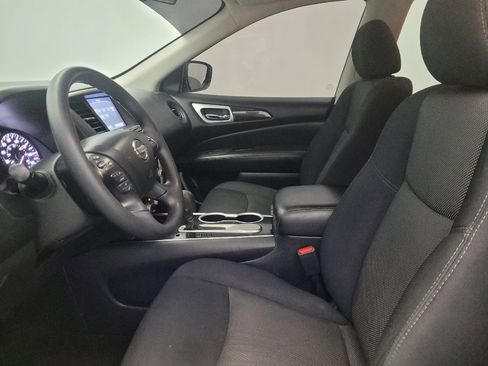 Used 2019 Nissan Pathfinder S image 17
